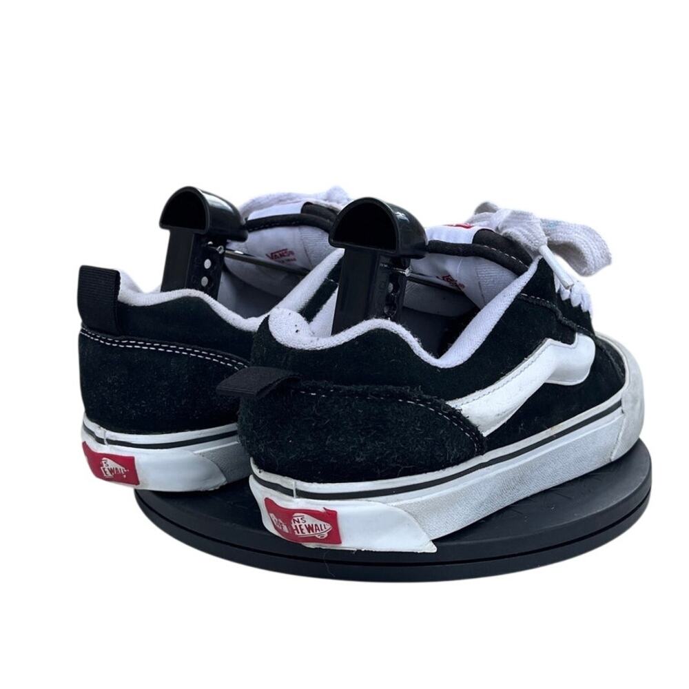 Unisex Vans Knu Skool VN0009QC6BT Suede Skate Athletic Sneaker SZ M7.5/W9 Black - Picture 4 of 6